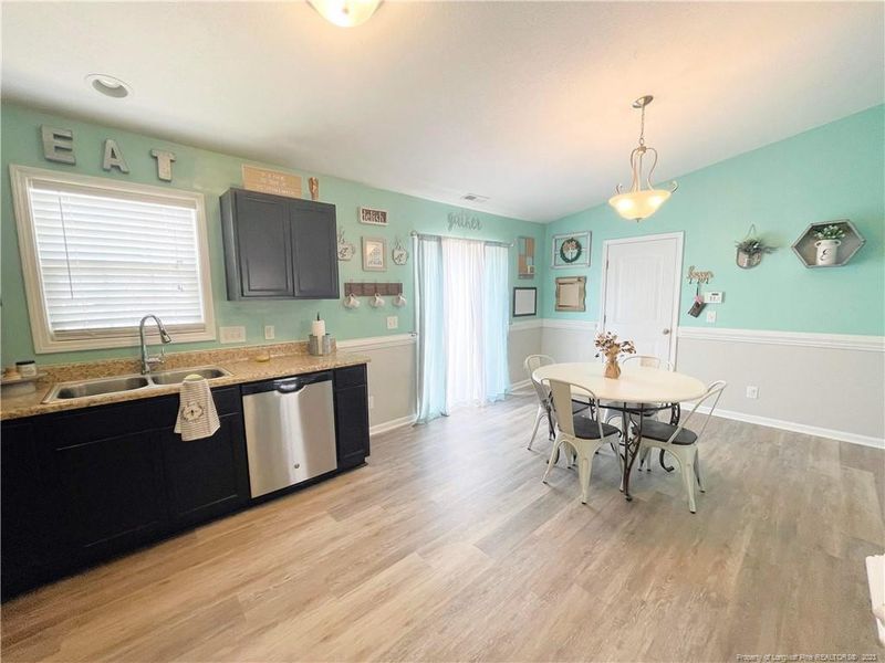 834 Screech Owl Dr, Hope Mills, NC 28348