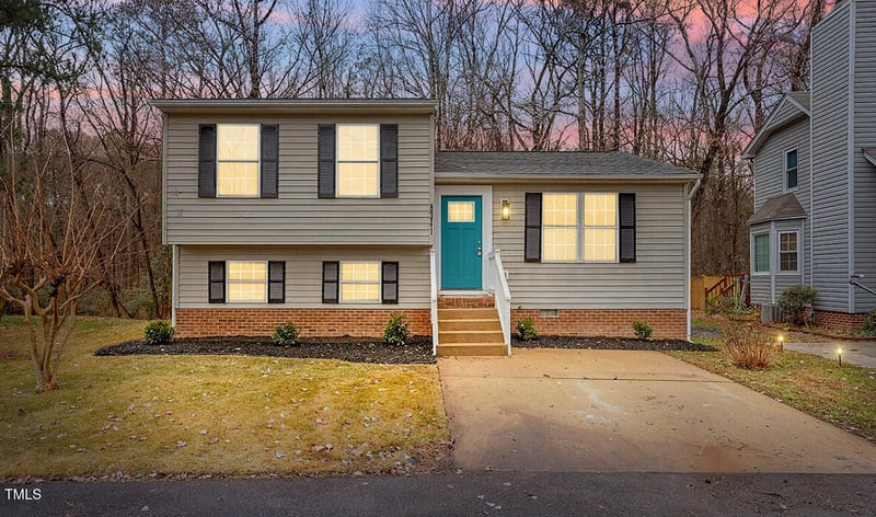 8341 Wynewood Ct, Raleigh, NC 27616