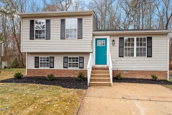 8341 Wynewood Ct, Raleigh, NC 27616