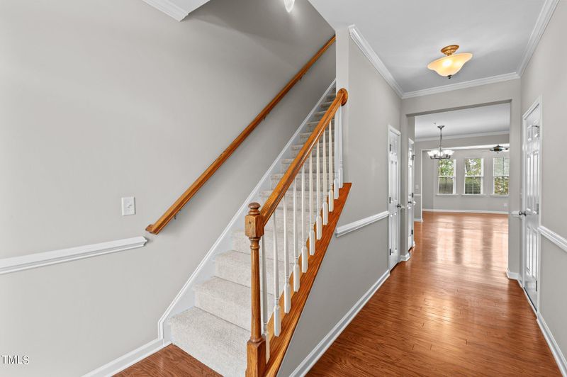8341 Yaxley Hall Dr, Raleigh, NC 27616