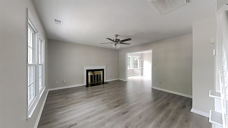 8345 Wynewood Ct, Raleigh, NC 27616