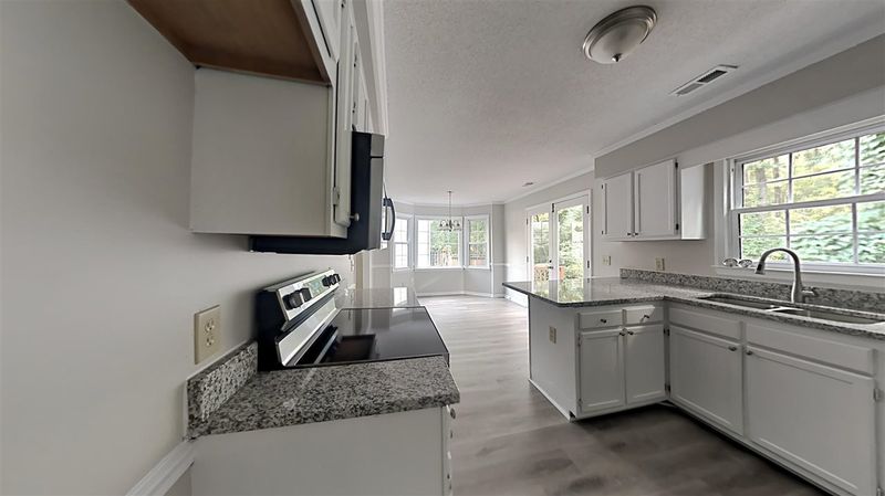8345 Wynewood Ct, Raleigh, NC 27616