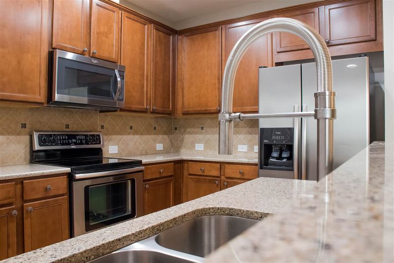 8345 Yaxley Hall Dr, Raleigh, NC 27616