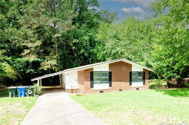 835 Durwood Dr, Fayetteville, NC 28311