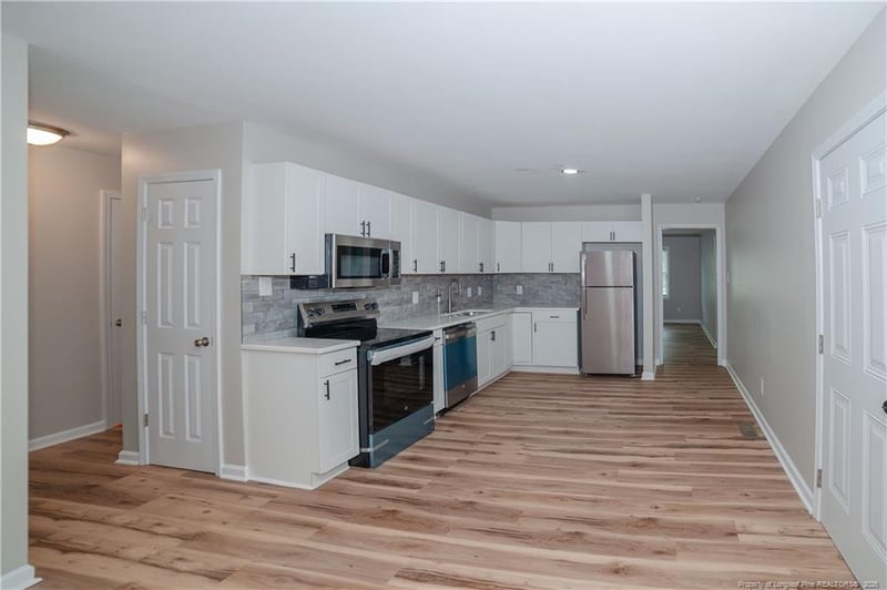835 Durwood Dr, Fayetteville, NC 28311