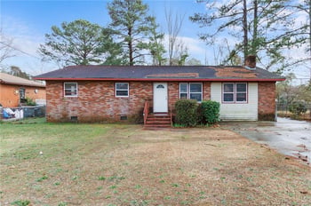 835 Dwain Dr, Fayetteville, NC 28305