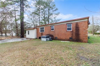 835 Dwain Dr, Fayetteville, NC 28305