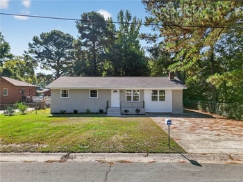 835 Dwain Dr, Fayetteville, NC 28305