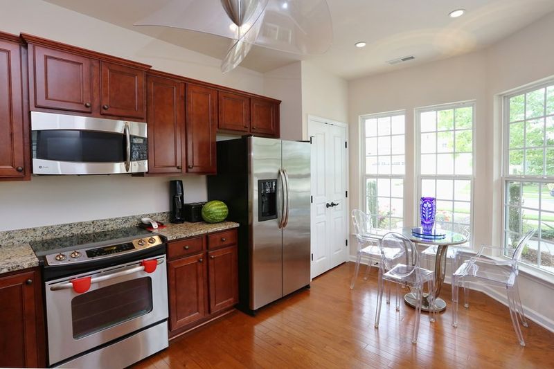 835 Finnbar Dr, Cary, NC 27519