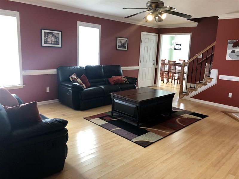 835 Sunrise Dr, Garner, NC 27529