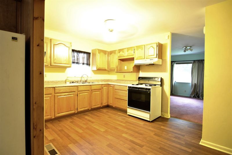 835 Waring St, Durham, NC 27704