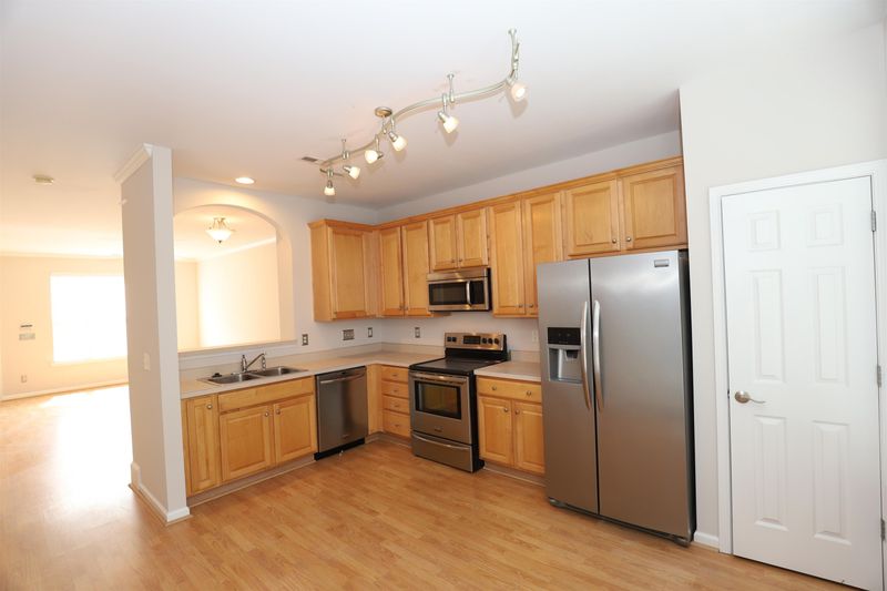 8351 City Loft Ct, Raleigh, NC 27613