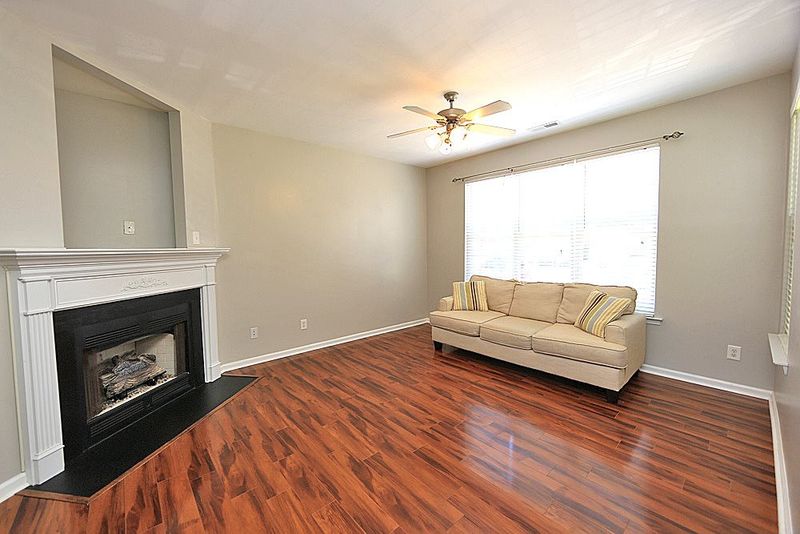 8352 City Loft Ct, Raleigh, NC 27613