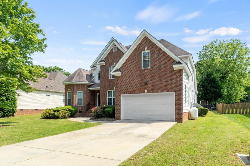 836 Crown Crossing Ln, Raleigh, NC 27610