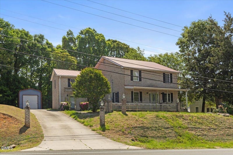 836 S Main St, Roxboro, NC 27573
