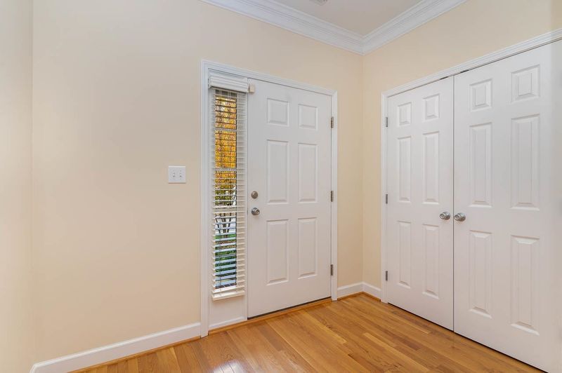 836 Saratoga Dr, Durham, NC 27704