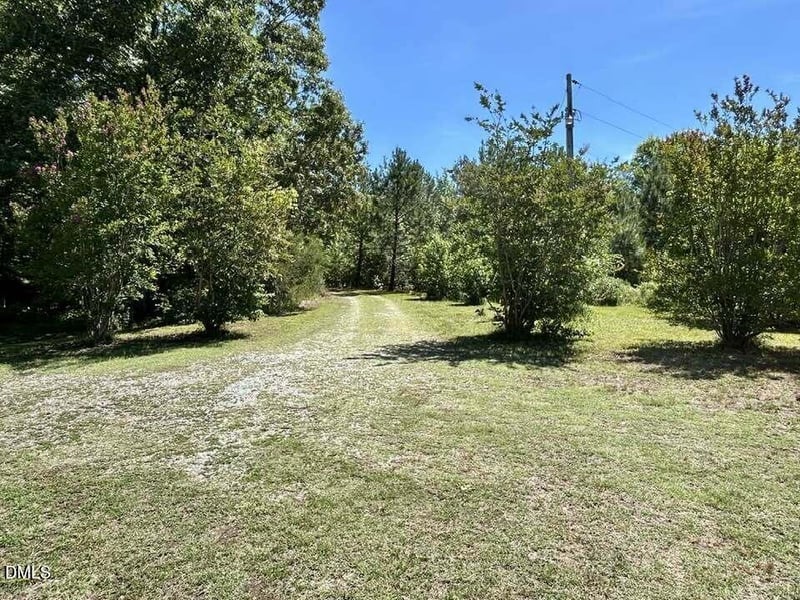8365 Dirgie Mine Rd, Roxboro, NC 27574