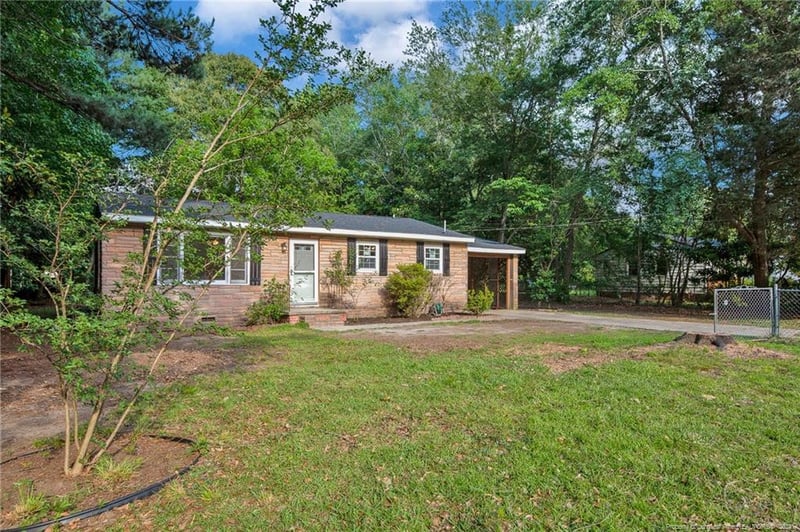 837 71st School Rd, Fayetteville, NC 28314