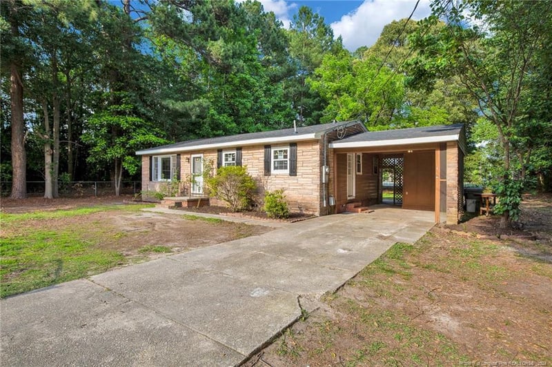 837 71st School Rd, Fayetteville, NC 28314