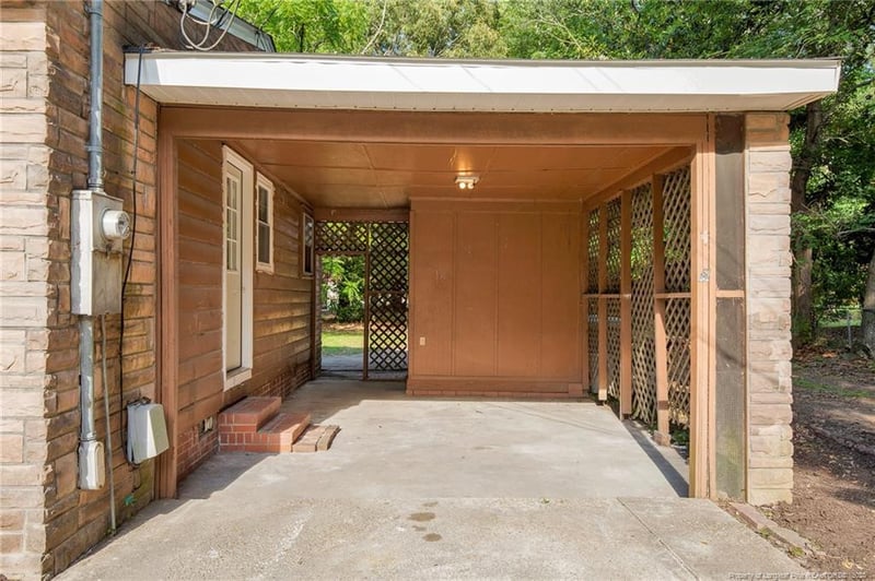 837 71st School Rd, Fayetteville, NC 28314