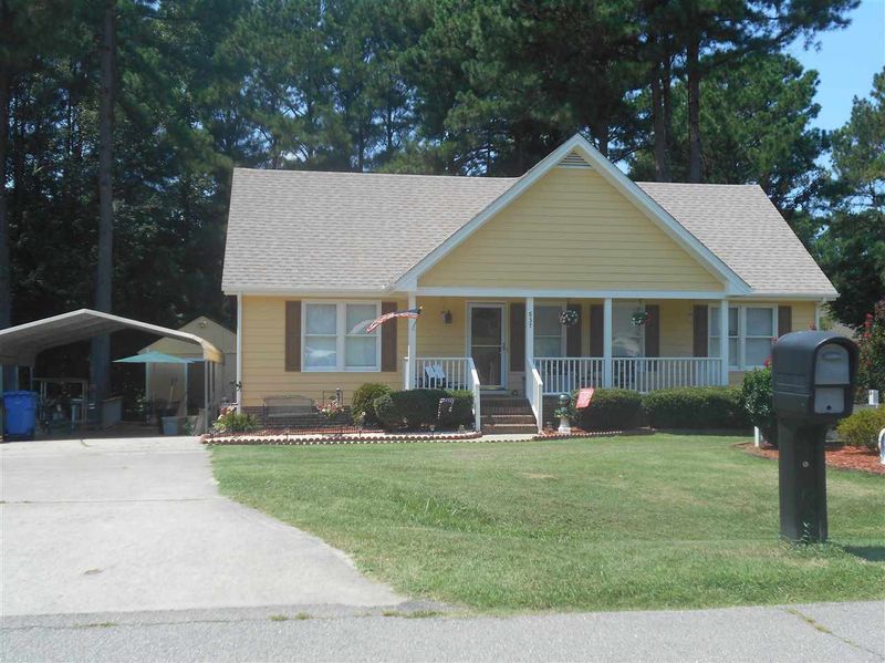 837 Alderleaf Dr, Fuquay Varina, NC 27526