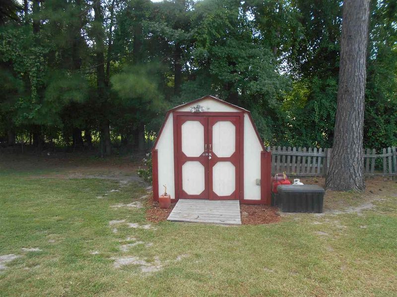 837 Alderleaf Dr, Fuquay Varina, NC 27526