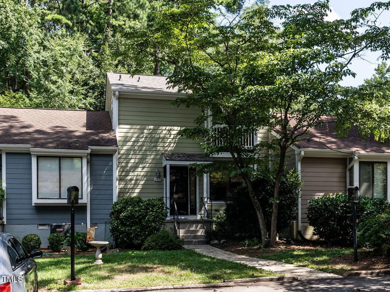 837 Green Ridge Dr, Raleigh, NC 27609