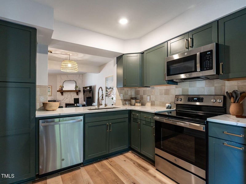 837 Green Ridge Dr, Raleigh, NC 27609