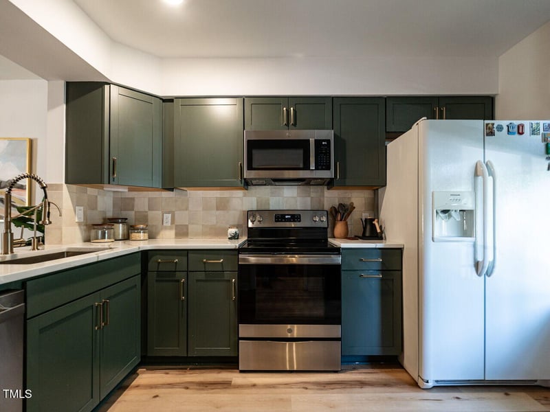 837 Green Ridge Dr, Raleigh, NC 27609