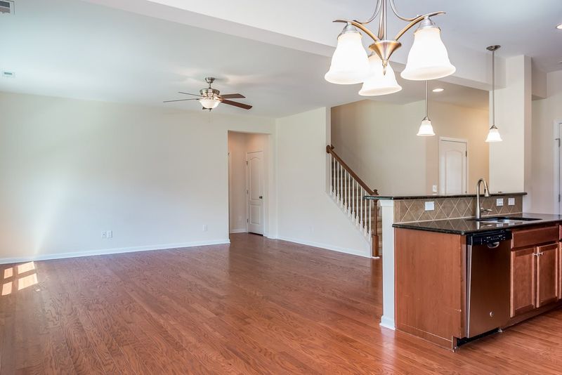 837 Poplar St, Durham, NC 27703