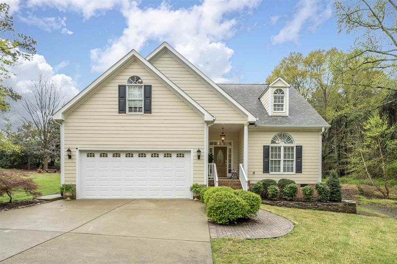 837 Red Hawk Ct, Fuquay Varina, NC 27526