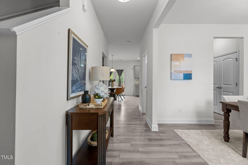 837 Stable Fern Dr, Fuquay Varina, NC 27526