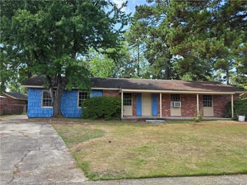 838 Montclair Rd, Fayetteville, NC 28314