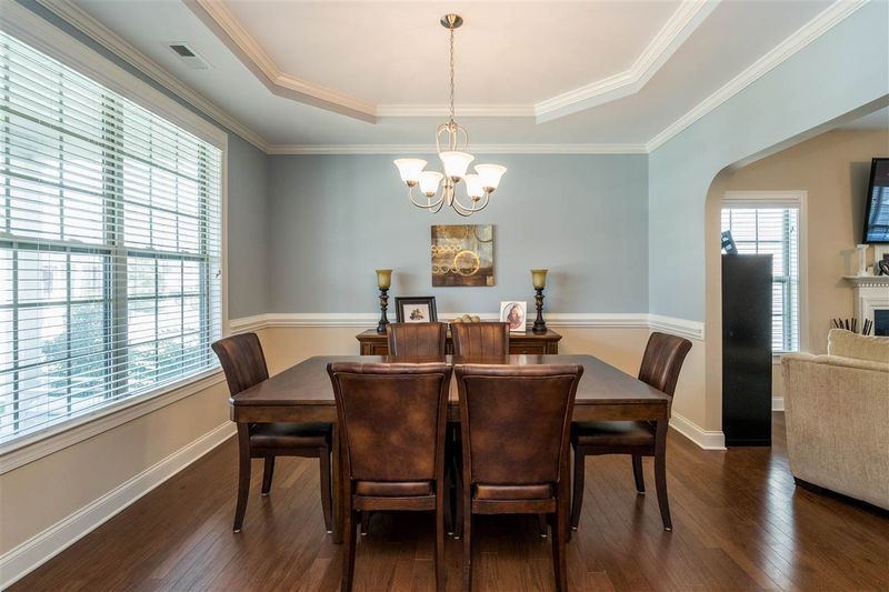 838 Ribbonleaf Ln, Fuquay Varina, NC 27526