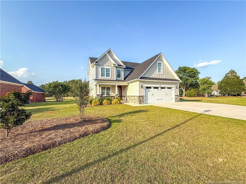 838 Three Wood Dr, Fayetteville, NC 28312