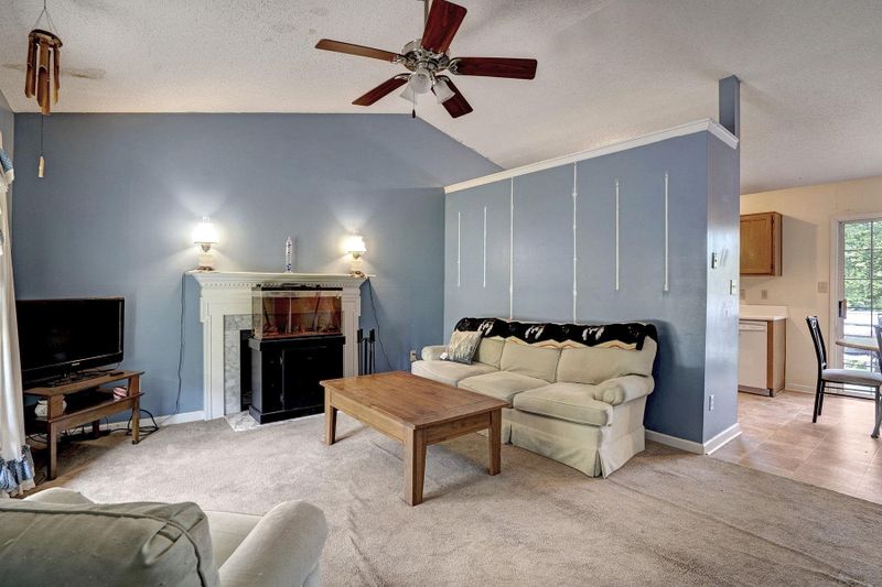 839 Riverbark Ln, Durham, NC 27703