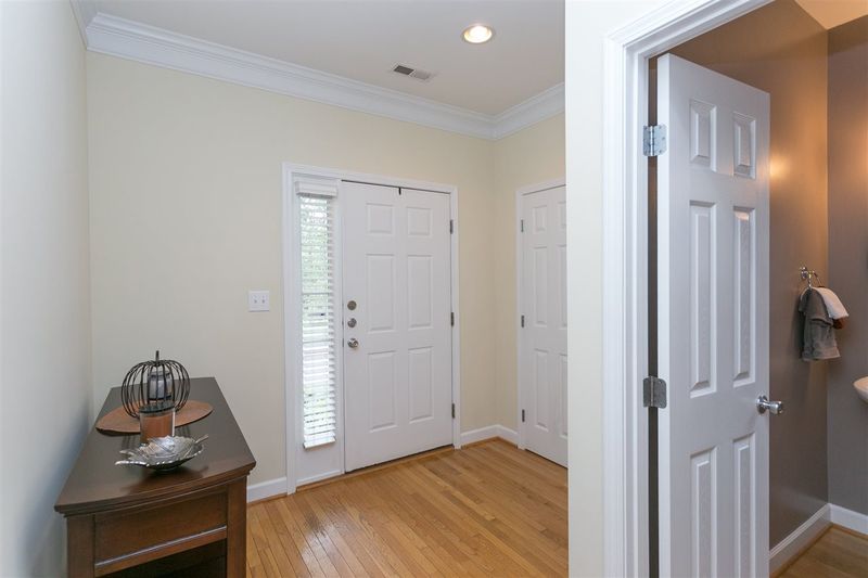 839 Saratoga Dr, Durham, NC 27704