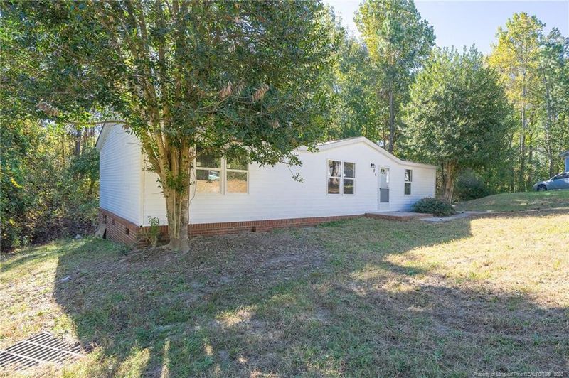 84 Briar Oak Ct, Sanford, NC 27332