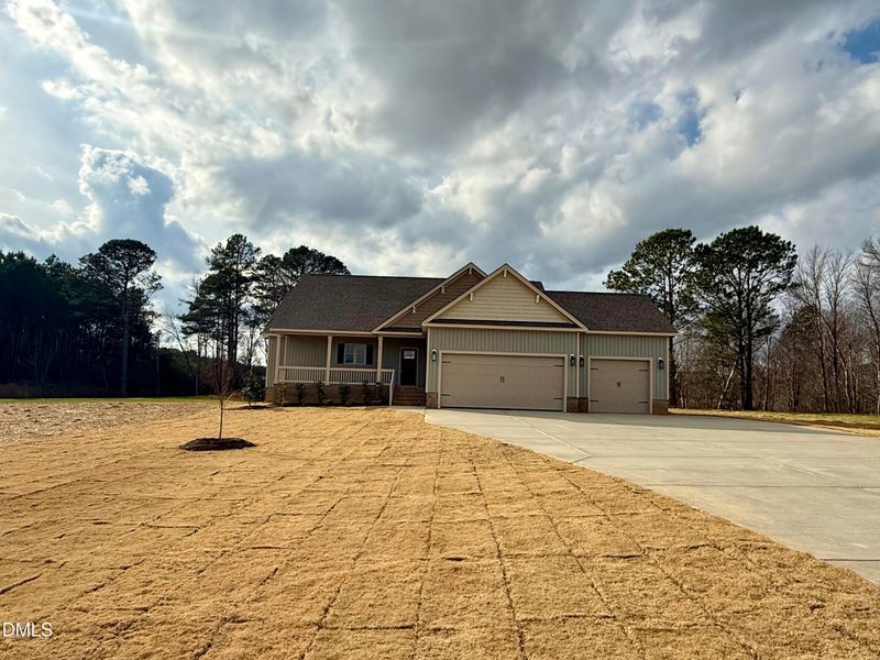 84 Bryant Farm Dr, Selma, NC 27576