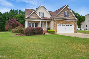 84 Elmhurst Ln, Willow Springs, NC 27592