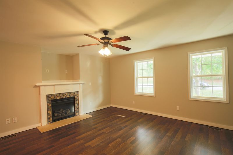 84 Langston Ridge Dr, Angier, NC 27501