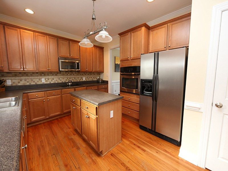84 Lee Forest Ct, Clayton, NC 27520