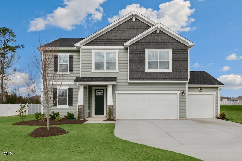 84 Lynncrest Way, Four Oaks, NC 27524