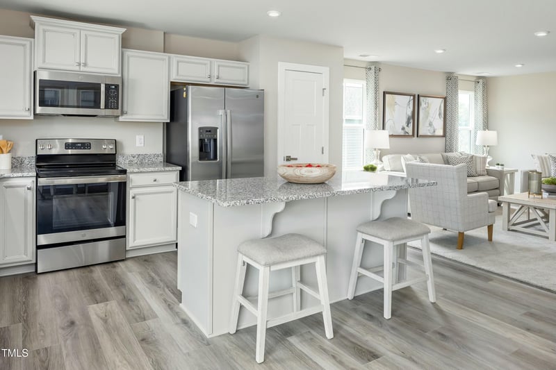 84 Saintsbury Dr, Fuquay Varina, NC 27526