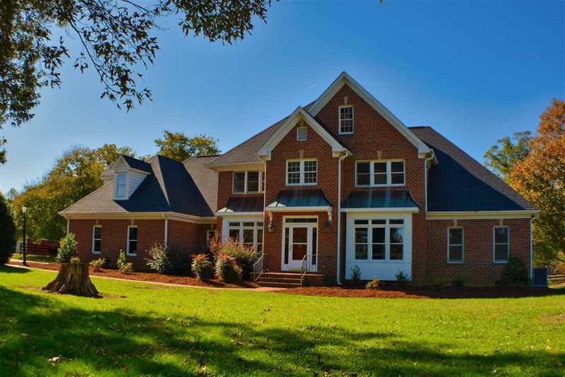 8400 Lawdraker Rd, Apex, NC 27539