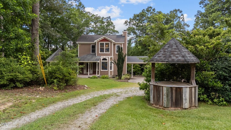8400 Settlers Hill Rd, Willow Springs, NC 27592