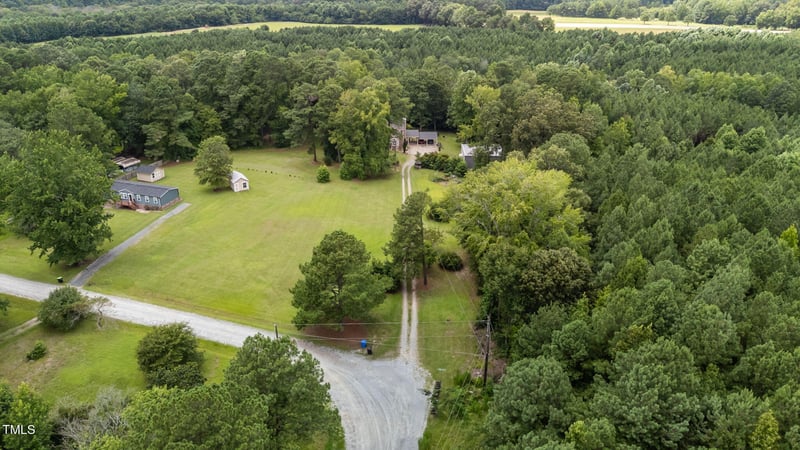 8400 Settlers Hill Rd, Willow Springs, NC 27592