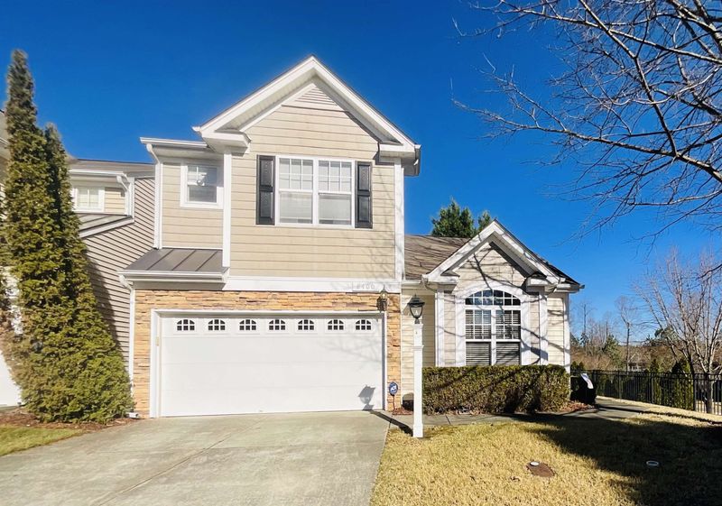 8400 Split Stone Ln, Raleigh, NC 27613
