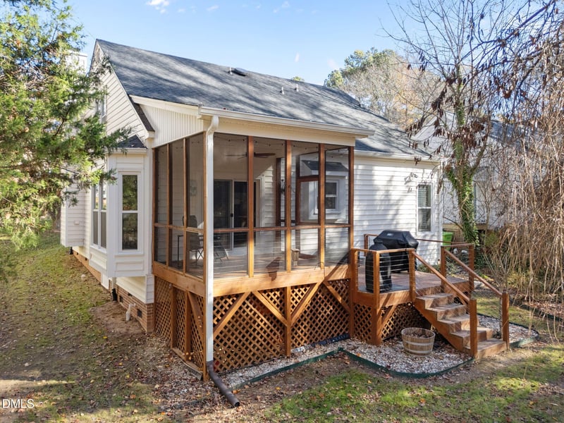 8401 Framingham Ct, Raleigh, NC 27615