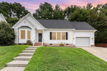 8401 Hobhouse Cir, Raleigh, NC 27615